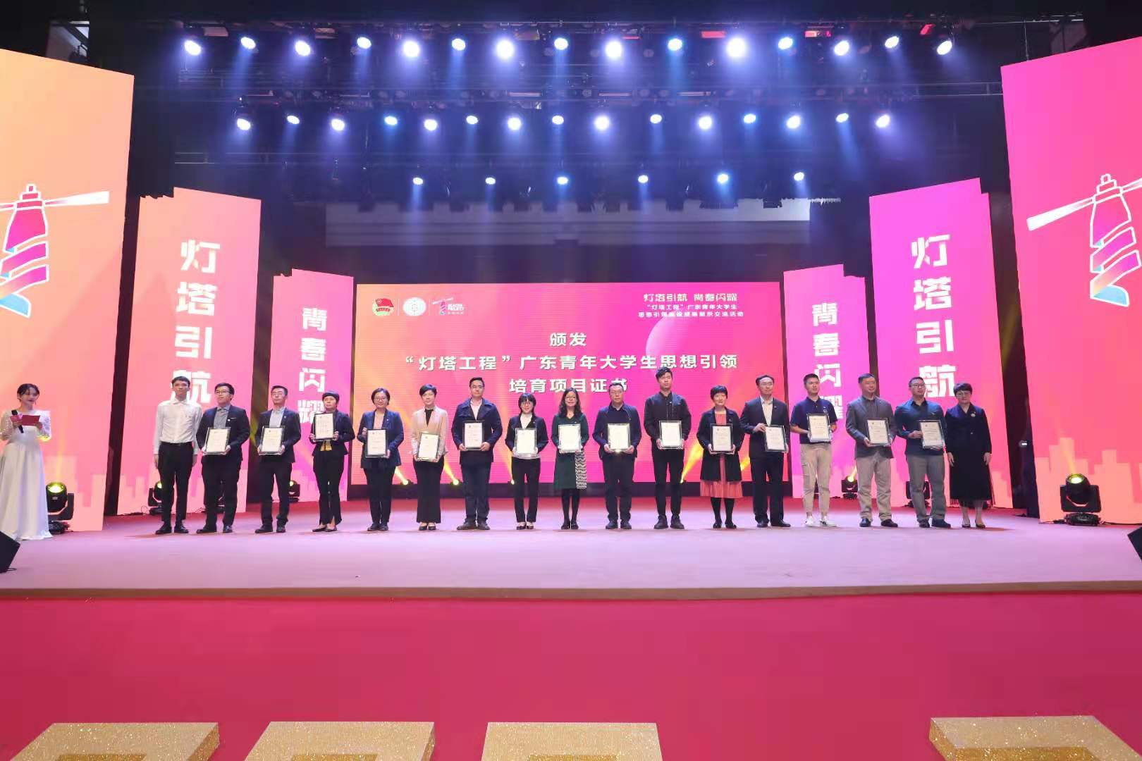 團支部學年工作總結大學_大學生團支部年度工作總結_支部年度團總結大學生工作方案